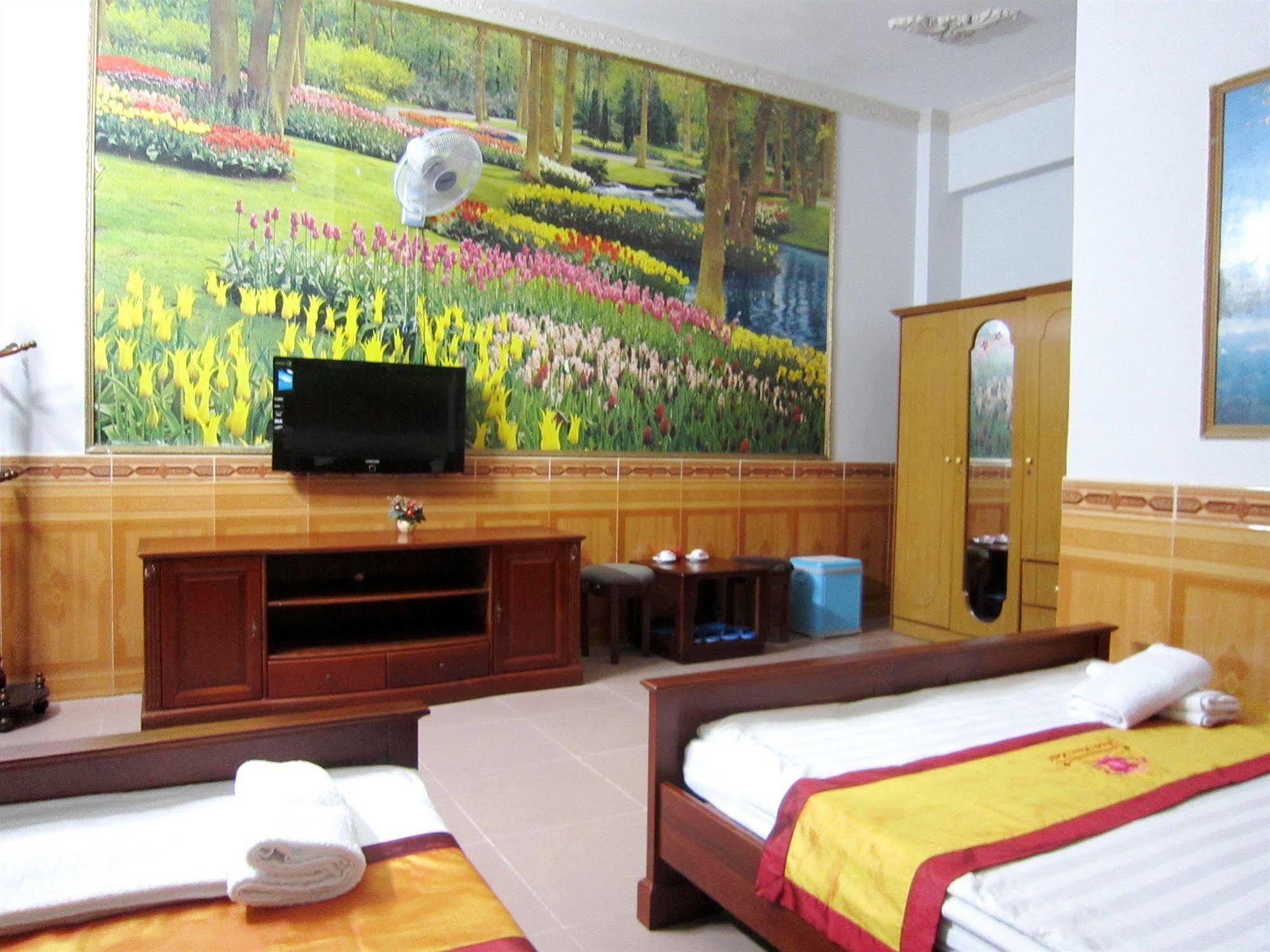 Thanh Hong Hotel Ho Chi Minh City Bagian luar foto