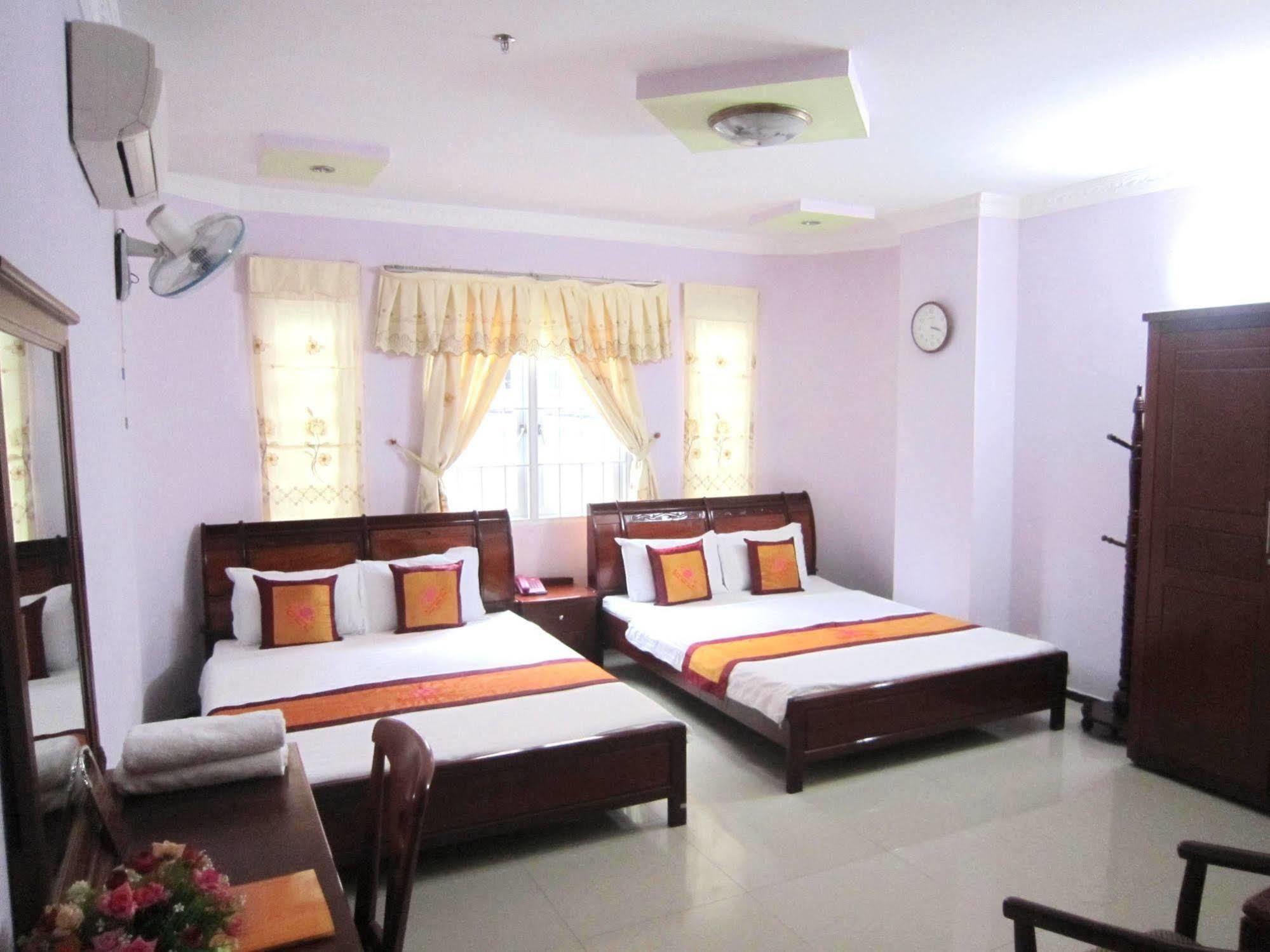 Thanh Hong Hotel Ho Chi Minh City Bagian luar foto