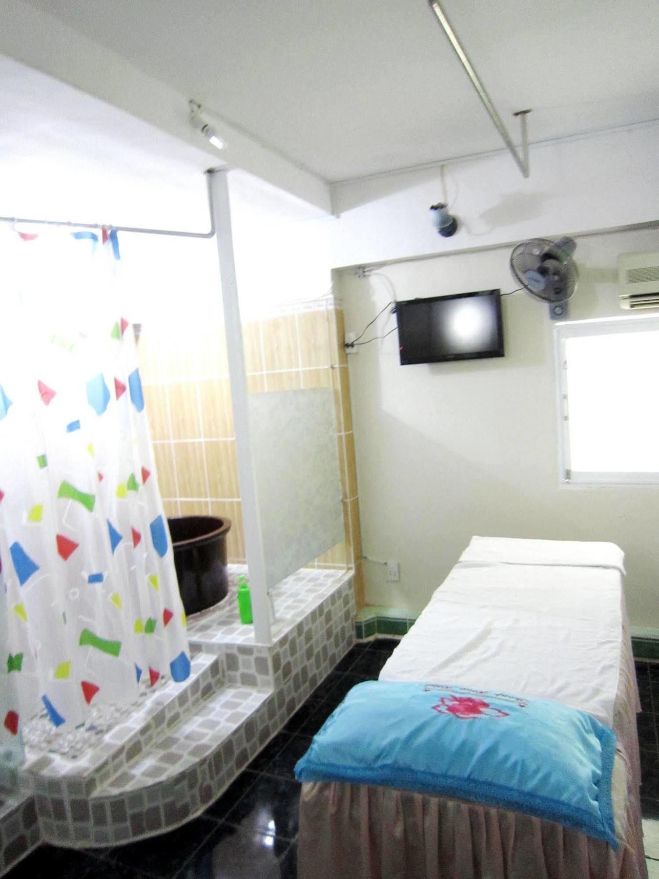 Thanh Hong Hotel Ho Chi Minh City Bagian luar foto